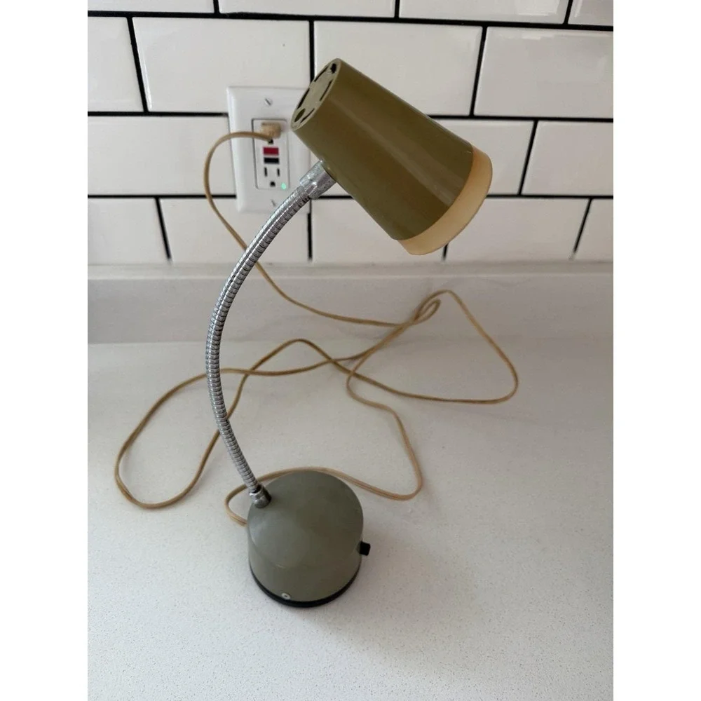 Vintage Penetray Gooseneck Desk Lamp MCM Green Corded Adjustable
